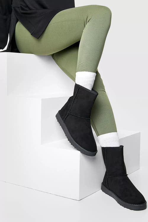 Step Into Savings – Sale on Shoes! Shop the Deals Today!