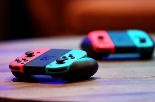 Switch It Up – Save 10% on Console Gaming Accessories & Software with Any Nintendo Switch Purchase!
