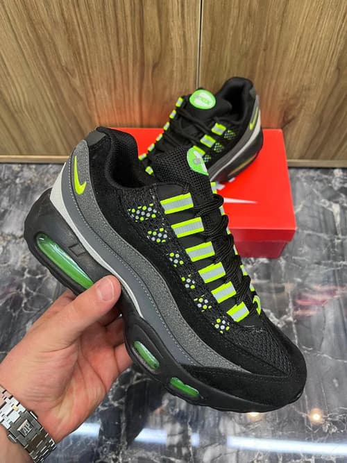 MENS TRAINERS