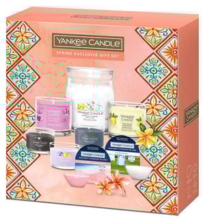 WIN this Yankee Candle Spring Exclusive Gift Set